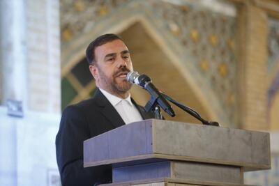 استاندار فارس: نیازمند بازخوانی و بازیافت کارکردهای مساجد هستیم