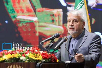 وزیر میراث فرهنگی: سفرای ایران در کشورهای همسایه برای جذب گردشگر کمک کنند