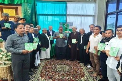  کتاب «درس‌هایی از پیامبر اعظم(ص)» به زبان تایلندی رونمایی شد؛ بازتابی نو از اندیشه‌های نبوی در شرق آسیا