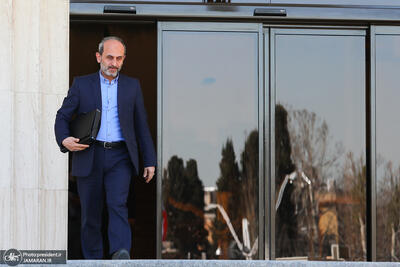  رئیس صداوسیما: بیش از ۷۰ درصد مردم تلویزیون تماشا می‌کنند/ سریال «شیش ماهه» مهران مدیری در حال تولید است/ اگر بخواهیم همه تکالیف صداوسیما را انجام دهیم بودجه‌ی ما کفاف نمی‌دهد