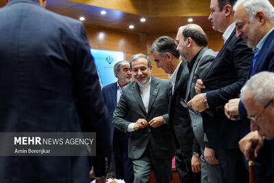  دومین نشست دیپلماسی استانی در مشهد؛ قالیباف و عراقچی مهمان ویژه