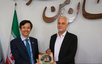  سفیرویتنام:«هوشی‌مین» و «اصفهان» در حوزه انرژی خورشیدی همکاری می‌کنند