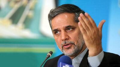 زاکانی اصلا نمی‌تواند جا پای احمدی‌نژاد بگذارد
