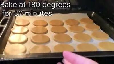  طرز تهیه بیسکویت خوشمزه خانگی با ساده‌ و دم دستی ترین مواد در نیم ساعت