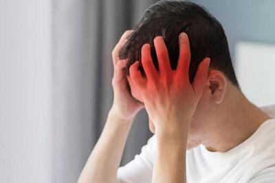 آیا حساسیت به نور نشانه‌ای از میگرن است؟