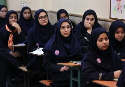 تکمیل پرونده غربالگری دانش‌آموزان مقطع متوسطه تا پایان آبان