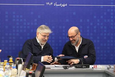  سیمایی: صنعت و دانشگاه دو بازوی قوی و قدرتمند برای تحقق توسعه کشور هستند