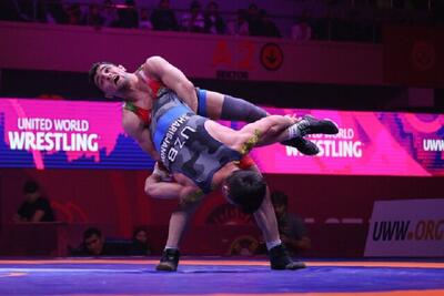  ایمان محمدی قهرمان کشتی فرنگی امیدهای جهان شد