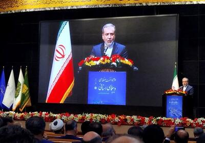 عراقچی: استان‌های مرزی ‌تعاملات‌ سیاسی مؤثر با کشورهای همسایه داشته باشند - تسنیم
