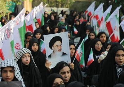 تبیین تاریخ دفاع مقدس و نمایش دستاوردهای انقلاب، محور اصلی اردوهای دانش‌آموزی شد - تسنیم
