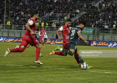  پوستر آتشین پرسپولیس: نبرد شیر زخمی با گاندو!