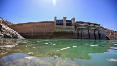  وضعیت بحرانی سد زاینده‌رود/ ذخیره آب به ۱۱ درصد رسید