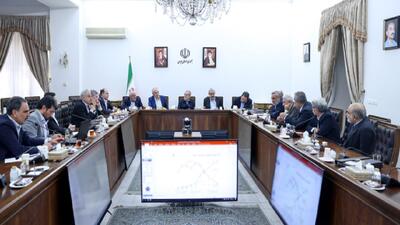 پزشکیان: منابع مالی و ارزی کشور نباید در چرخه معیوب واسطه‌گری هدر برود