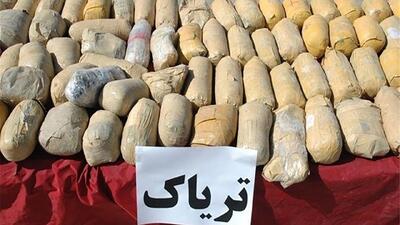  ناکامی قاچاقچیان در انتقال بیش از ۷۷ کیلو تریاک در شهرستان حاجی آباد 
