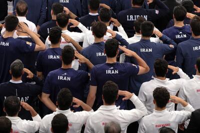 عهدجامعه ورزش با رهبر انقلاب: سربازان ایران در جنگ نرم خواهیم بود
