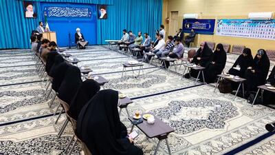  امام جمعه یزد: دانشجویان، مطالبات خود را با نقد منصفانه بیان کنند