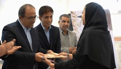  ۶۰ دانش‌آموز دختر برتر بوشهر تجلیل شدند