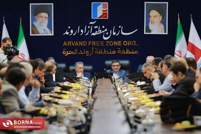  نشست هم اندیشی رییس اتاق ایران و تجار در اروند