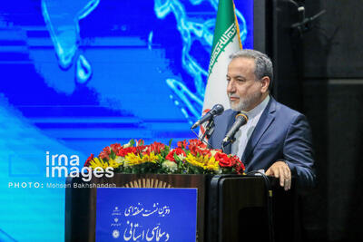  عراقچی: بخش خصوصی خواستار رفع برخی سخت‌گیری‌ها و تحریم‌های داخلی است