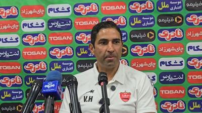  وحید هاشمیان: با اراده قوی خودمان را برای بازی با ذوب آهن آماده کرده‌ایم