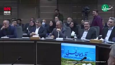  شعرخوانی پزشکیان به زبان ترکی در جمع فرهیختگان، فعالان اجتماعی و فرهنگی آذربایجان غربی