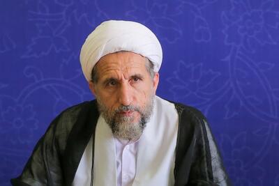  مظفری: عمل به قرآن کلید عزت امت اسلامی است