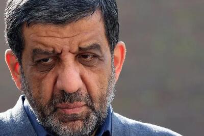 واکنش عزت‌الله ضرغامی به اعتراض جالب دو دختر + ببینید