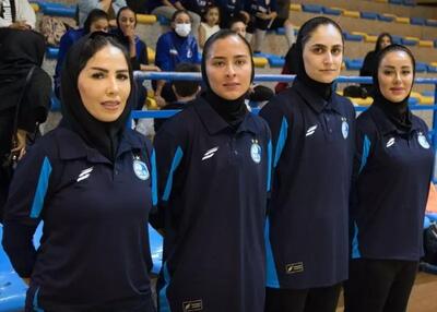 شهناز یاری سرمربی تیم فوتسال زنان استقلال تماشاگر ویژه بازی استقلال مقابل الوحدات