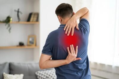 ۳ تمرین ساده خانگی برای کاهش کمر درد