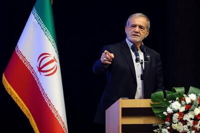 پزشکیان: مشکلات امروز کشور ناشی از توسعه بدون برنامه و نقشه مدون بوده است