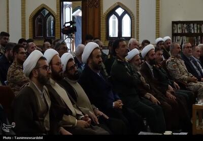 تکریم و معارفه مسئول نمایندگی ولی فقیه در تیپ 37 حضرت عباس(ع) اردبیل برگزار شد - تسنیم