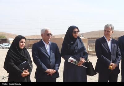  30 درصد پست‌های مدیریتی خراسان رضوی به بانوان اختصاص یافت - تسنیم