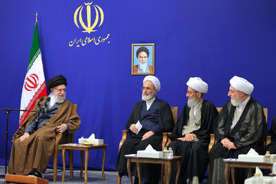  دیدار دست‌اندرکاران کنگره بین‌المللی میرزای نائینی