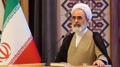  اعرافی: علامه نائینی میان آموزه‌های دینی و نیاز روز جامعه تعادل برقرار کرد
