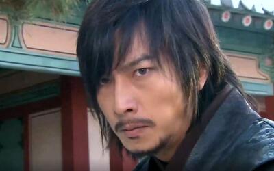  «دوجین» در کنار «سوسانو» در یک مراسم رسمی