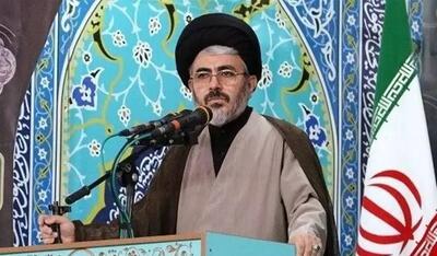  قریشی، امام جمعه ارومیه: همه اقشار جامعه در زمینه حفظ حیا و عفت مسئولند
