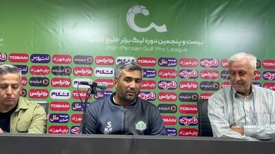 نشست خبری مجید محافظت‌کار مربی آلومینیوم اراک بعد از بازی با مس رفسنجان