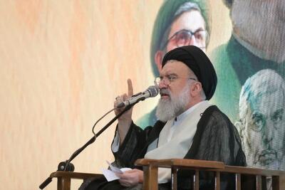آیت‌ الله خاتمی: مقاومت و بصیرت، سپر ملت ایران در برابر توطئه‌هاست