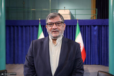  روح الامینی در  حضور  از تسخیر لانه جاسوسی آمریکا می‌گوید