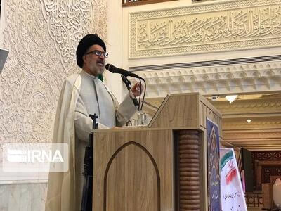 امام جمعه شیراز: زمان شاه مردم در فقر وفلاکت بودند اما پس از انقلاب اسلامی مردم در رفاه هستند/ تل‌آویو و حیفا به یاری خدا با خاک یکسان خواهد شد