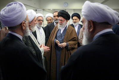 نوآوری علمی و اندیشه سیاسی دو ویژگی برجسته علامه نائینی بود/ تعبیر امروزی جمهوری اسلامی همان حکومت مدنظر میرزای نائینی است