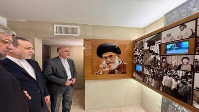 بازدید عراقچی از منزل رهبر معظم انقلاب در مشهد