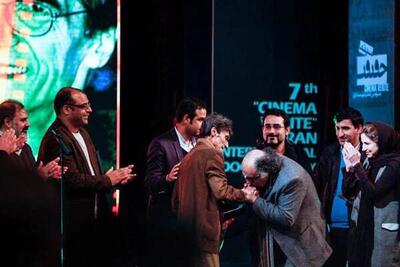 سکوت عجیب داریوش ارجمند و غیبت در مراسم تشییع خالق «ناخدا خورشید»