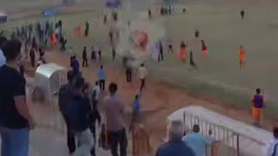  زمین فوتبال یا میدان جنگ؟