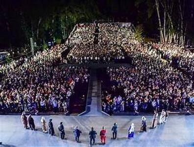  «سی‌صد» با حضور ستارگان ایرانی در ایتالیا روی صحنه رفت