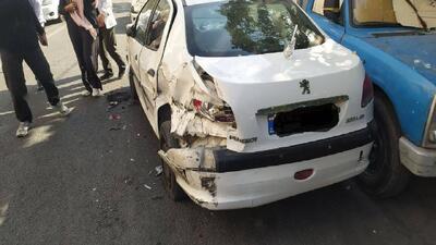  برخورد وحشتناک خاور با ۱۵ خودرو در تهران