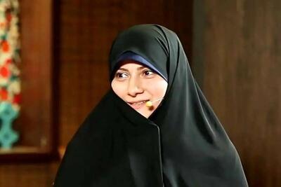 کلینیک بی‌حجابی علیه دولت سابق؛ ظریف و روحانی دادگاهی می‌شوند؟ + عکس