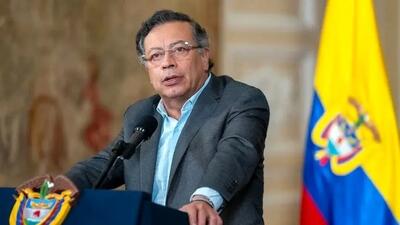 واکنش رئیس جمهور کلمبیا به تحریم‌های آمریکا: ما زانو نخواهیم زد و به مسیر خود ادامه می‌دهیم