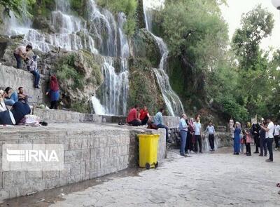 آبشار نیاسر در آستانه تخریب / ریزش قریب‌الوقوع صخره‌ها گردشگران را تهدید می‌کند