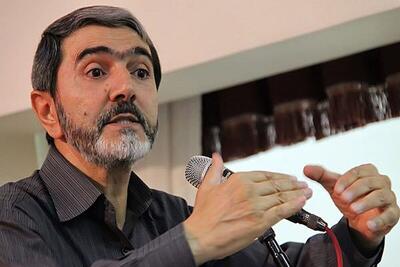 مبلغ:بخشی از توان دستگاه‌های امنیتی متوجه منتقدان است تا نفوذی‌ها/ قانون انتصاب افراد در مشاغل حساس روند خطرناکی ایجاد کرد/مشاور احمدی نژاد جاسوس بود؟